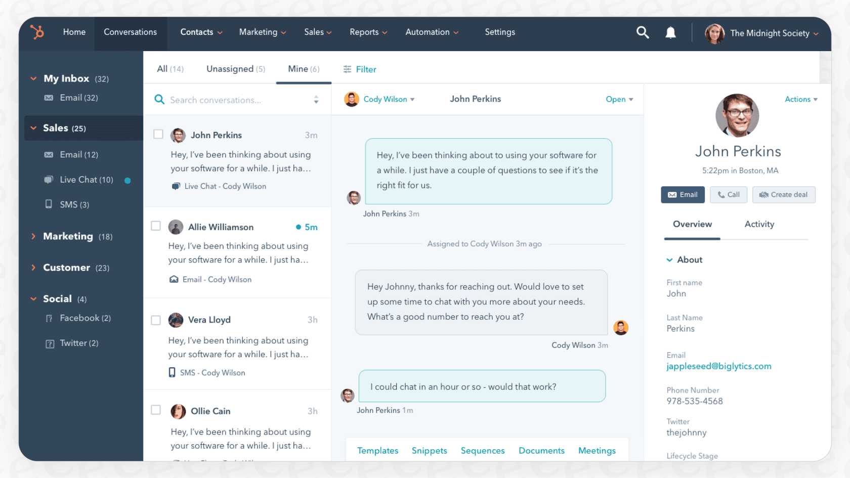 The conversations inbox for the HubSpot AI customer service agent, showing omnichannel support capabilities.